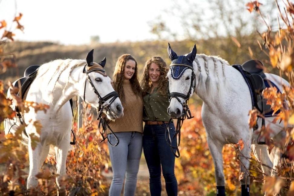 Best Rioja Wine Tours - Horse Ride visiting vineyard and wineries